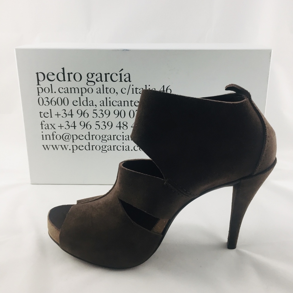 Pedro Garcia Cocoa Suede Heels - Never Worn! - Picture 6 of 8
